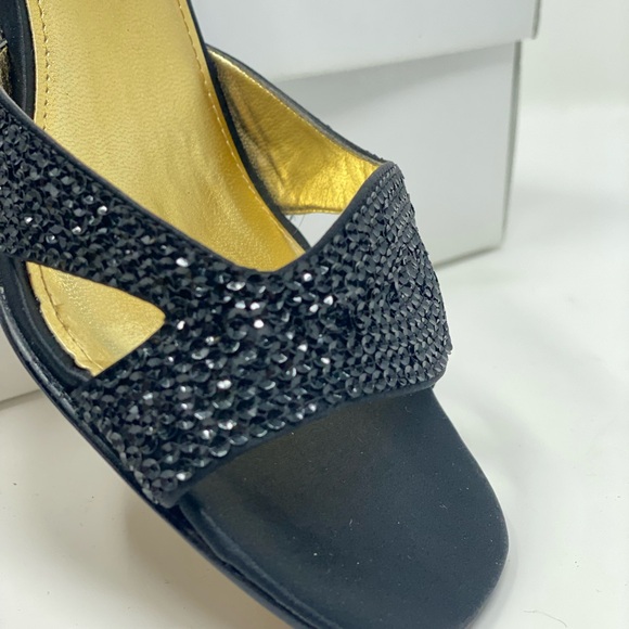 Caparros - Picture 12 of 13